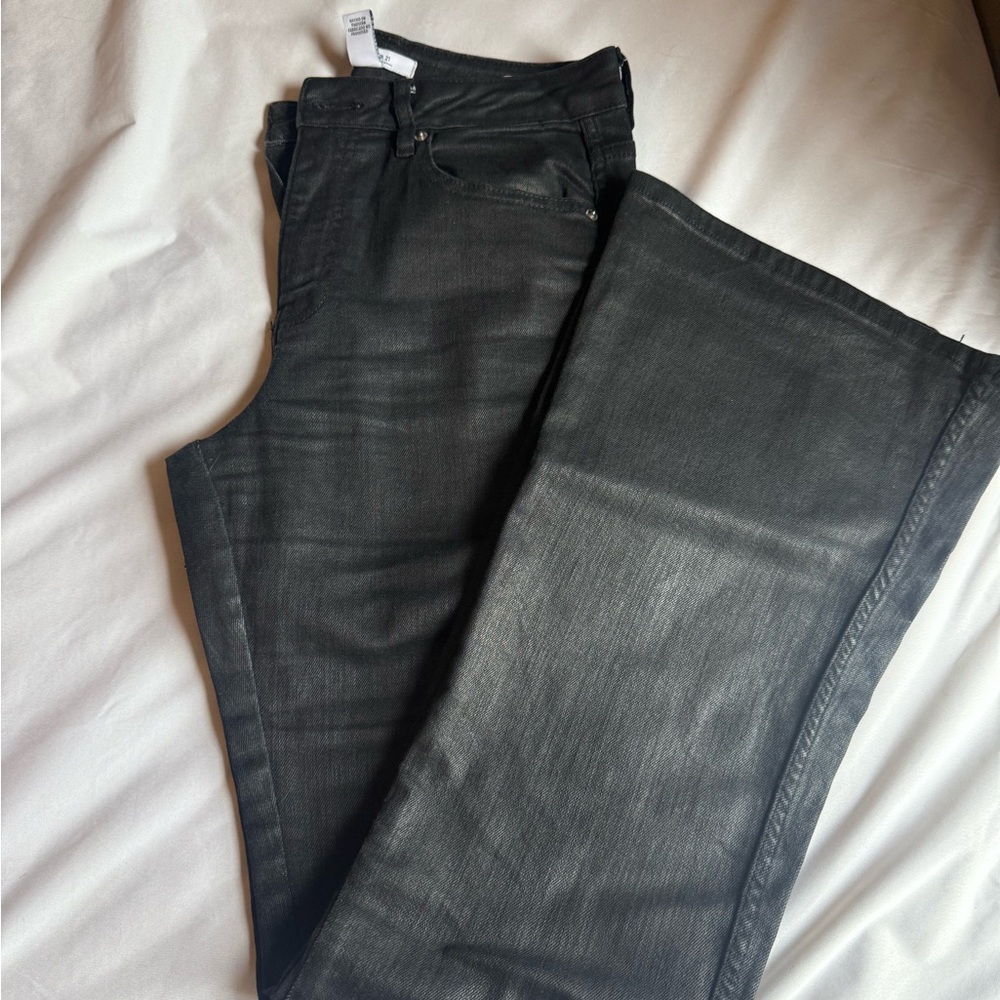 Forever 21 Women's Black Straight Leg Jeans